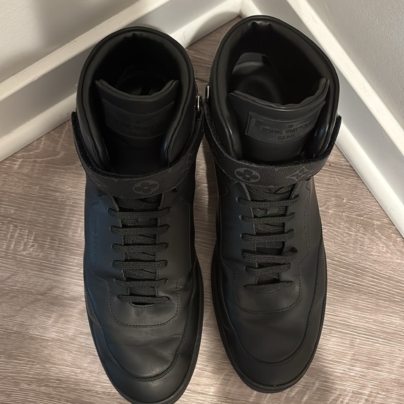 Men’s Louis Vuitton hightops Black Leather sz 11 sneaker - Picture 3 of 10
